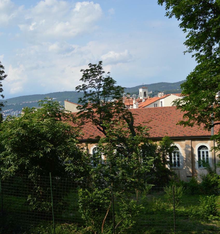 Casa Vacanze All'Angolo Trieste Extérieur photo